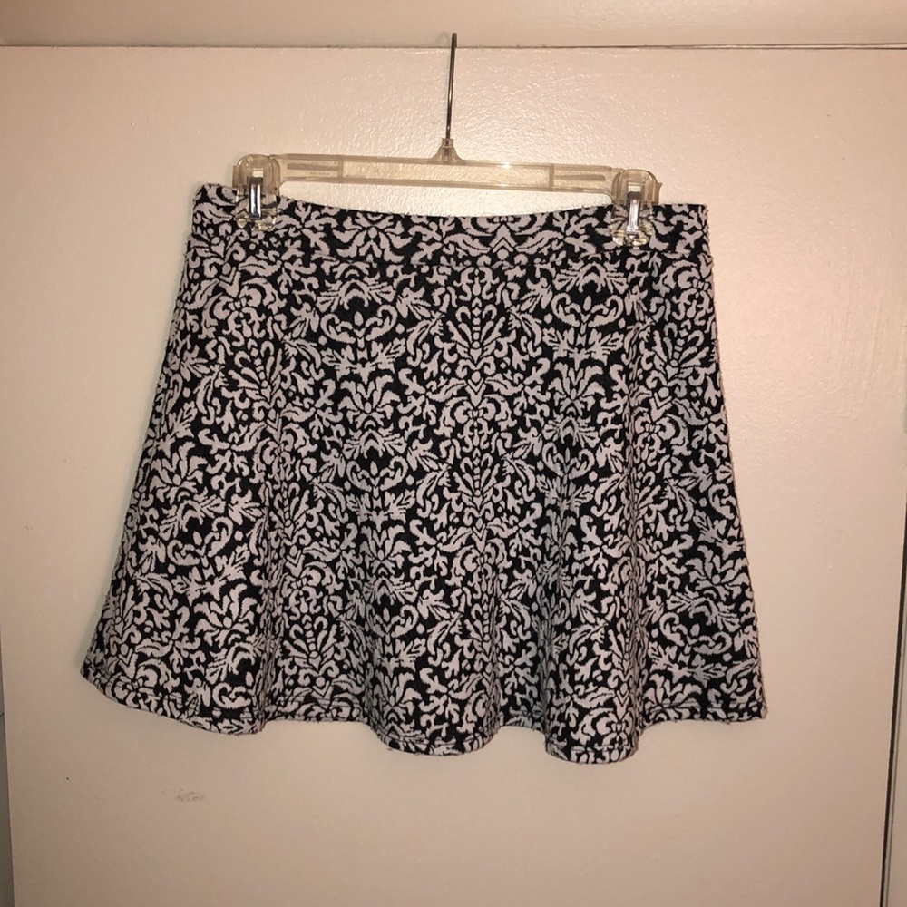 Black and white print mini skirt